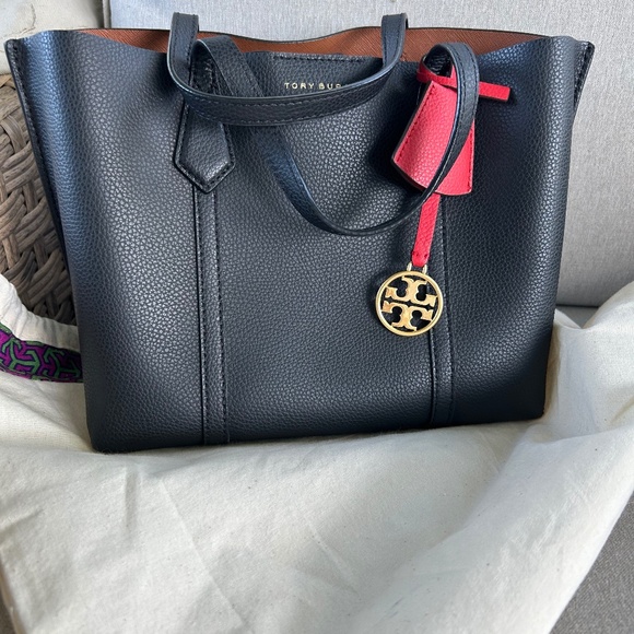 Tory Burch Handbags - SMALL PERRY TRIPLE-COMPARTMENT TOTE BAG